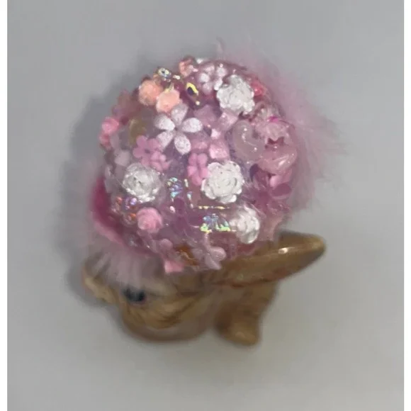 Vintage Ceramic Sitting Pretty Easter Bunny Poof Faux Fur Flower Hat Deb O. OOAK - Picture 15 of 16